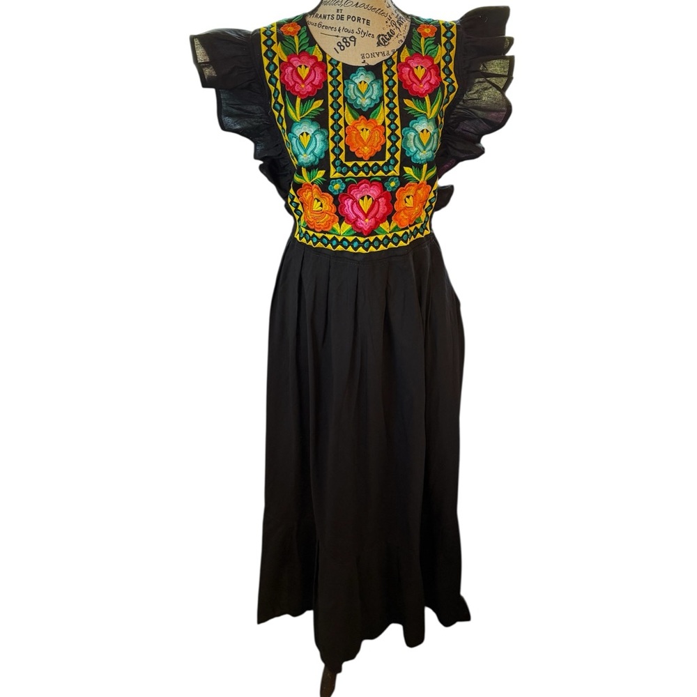 Black Dress, Mexico embroidered dress, floral embroidery, floral dress, Black